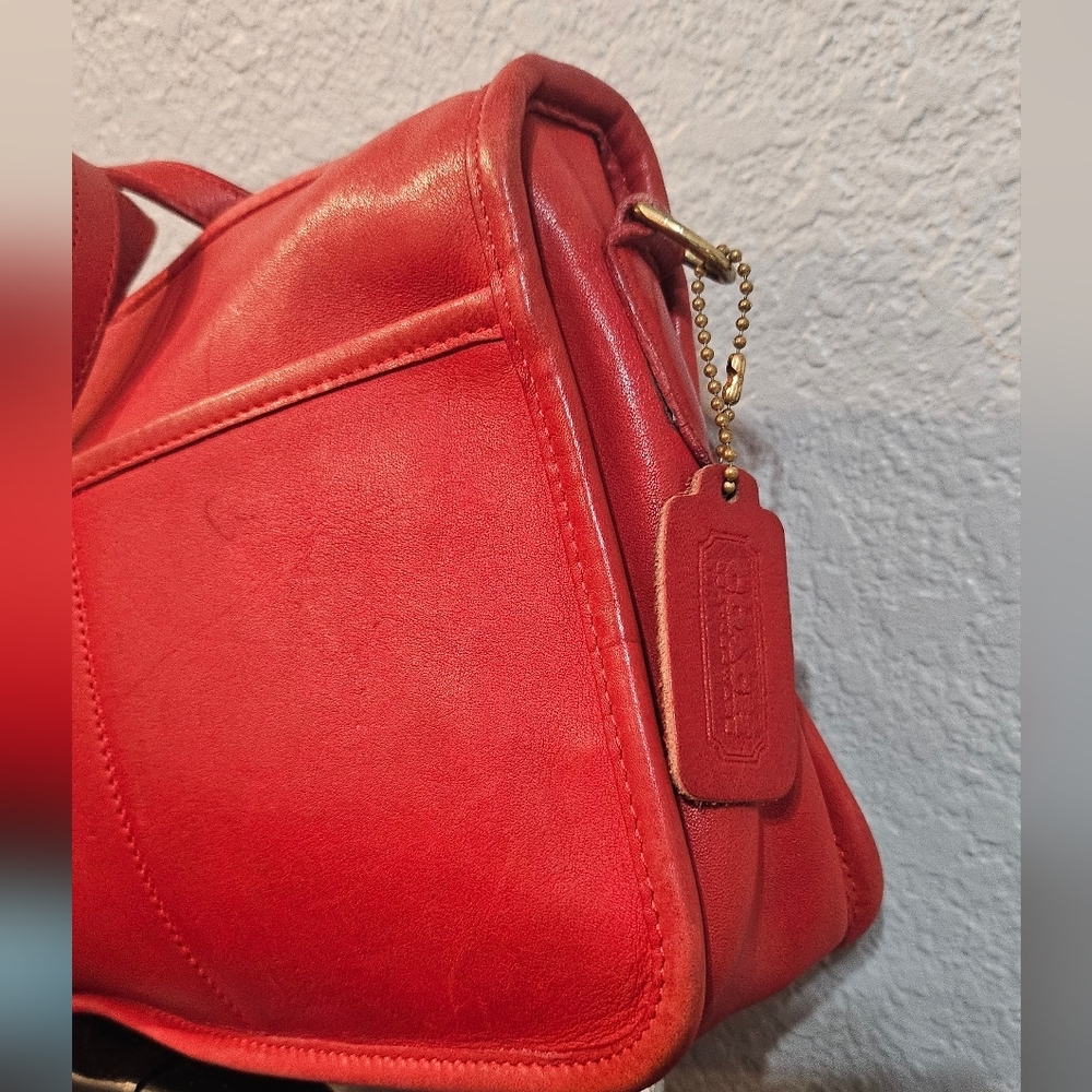 Vintage Coach Red Gloved Leather Companion Bag - Picture 6 of 13